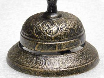 Elegante Tischklingel – Ø 11 cm – Gusseisen - Hotelklingel