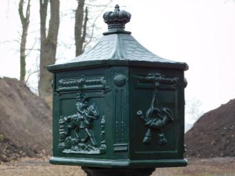 Standing Letterbox - 120 cm - Cast Iron - Green