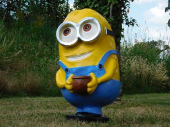 Skulptur Minion XL – 77 x 40 cm – Polystone