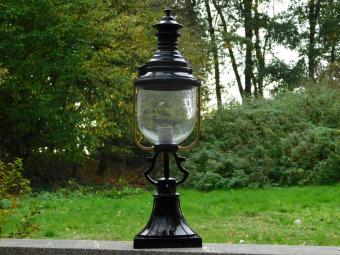Klassieke Buitenlamp - 71 cm - Zwart - Vierkante Voet met Ronde Kap - Alu en Messing