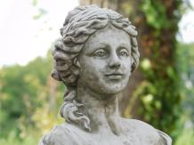 Büste der Diana, weibliche Skulptur / Figur der Diana