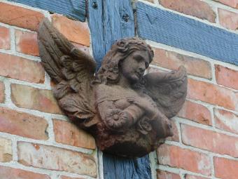Angel Sculpture - 52 x 30 cm - Cast Iron (Rust Finish)