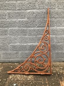 Large angle iron for roof, canopy support, carrier, protection corner ornament door.