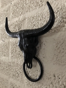 Cast iron bull skull with towel ring, black, beautiful!