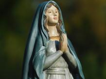 Statue of Mary - Polystone - 40 cm - In Colour