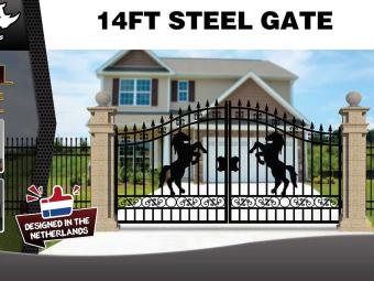 Beautiful black wrought-iron gate – 433 cm wide – featuring a rearing horse
