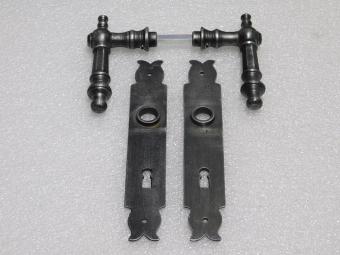 Door Hardware Set - Victoria Handles + Baron BB 72 Door Plates - Cast Iron, Galvanised