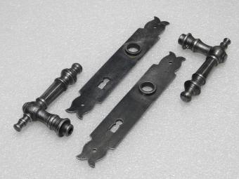 Door Hardware Set - Victoria Handles + Baron BB 72 Door Plates - Cast Iron, Galvanised
