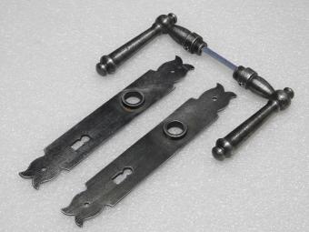 Door Hardware Set - Windsor Handles + Baron BB 72 Door Plates - Cast Iron, Galvanised