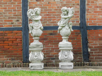 Vintage-Set aus 2 Engeln auf Sockel – 155 cm – Stein – authentisch