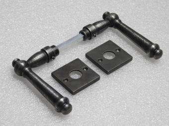 Set Klinken Windsor + Klinkrozetten Vierkant - Gietijzer Verzinkt