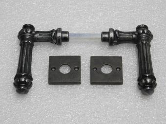 Set Türgriffe Oxford + Türgriffrosetten, quadratisch – Gusseisen, verzinkt