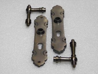 Set Deurklinken Montreux + Deurplaten PC 92 - Donker Gepatineerd Messing