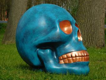 Skull XL - 60 x 65 cm - Blue with Bronze - Polystone