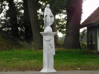 Gartenstatue der Maria auf Medusa-Sockel – 170 cm – Steinstatue mit Säulenset