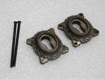 Set klassischer Sicherheitsrosetten PZ – massiv – dunkel patiniertes Messing