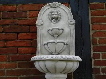 Wandbrunnen Löwe – 105 cm – Stein