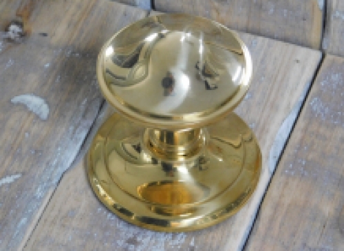 1 x Door knob with base rosette brass polished, non-rotatable.