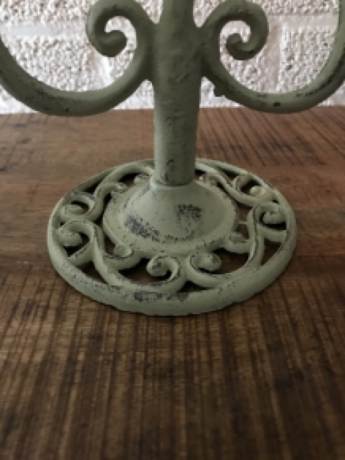 Candlestick 2 arms cast iron white-rust