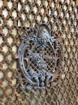 Cast iron-rust door-window grille, wall ornament, beautiful wrought iron !!!