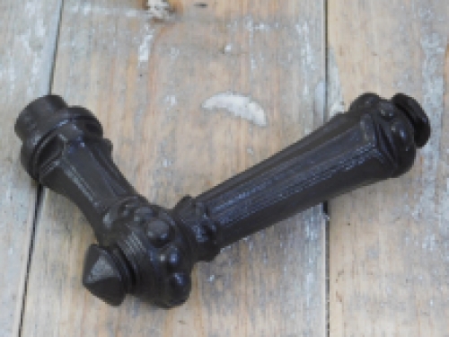 1 Beautiful heavy door handle made of antique iron, colour brown.