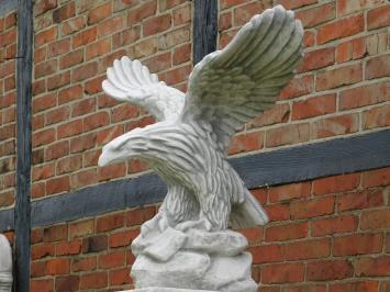 Adler mit ausgebreiteten Flügeln – 80 cm – Stein