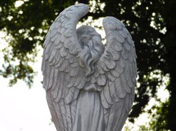 Gartenfigur „Engel mit Flügeln“ – 80 cm – Stein