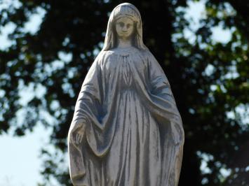 Marienstatue auf Sockel – 110 cm – Stein