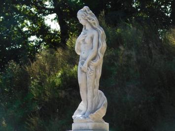 Gartenstatue Frau in Muschel auf Sockel - 130 cm - Klassisches Steinset