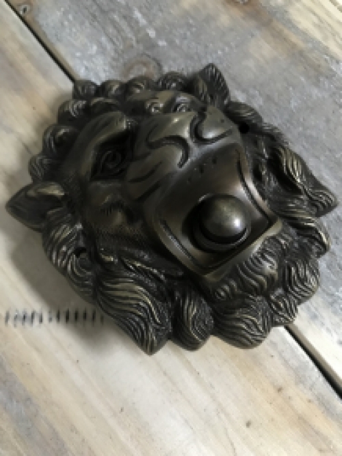 Doorbell Lion - Antique Brass - Lion's Head