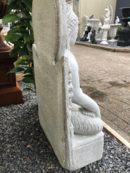 Buddha auf Thron, weiß gewaschen, Vollstein