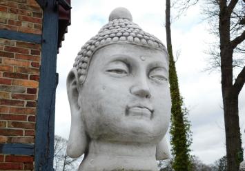 Buddha on pedestal - 130 cm - Stone
