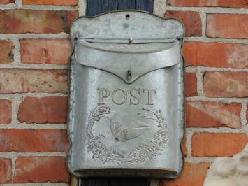 Vintage Zinc Mailbox – Classic Design