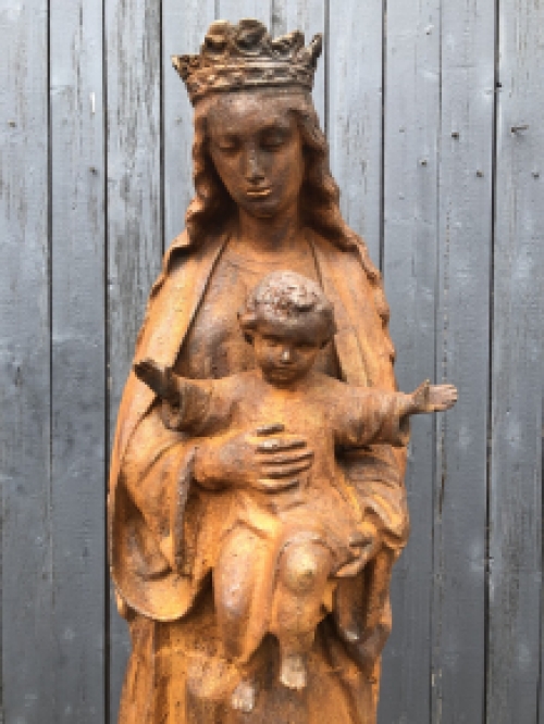 Mother Mary / Mother Mary with Jesus, large cast iron statue, BEAUTIFUL.