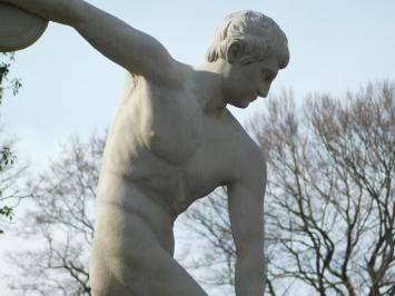 Diskuswerfer auf Sockel XL - 230 cm - Kunststein - Vintage