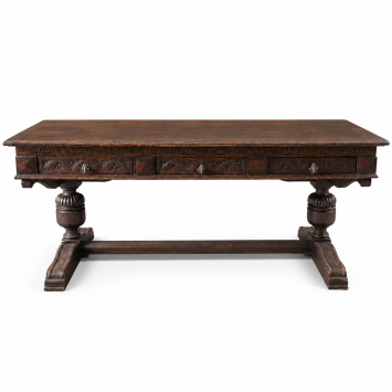 Unique antique wooden desk with wood carvings – classic look