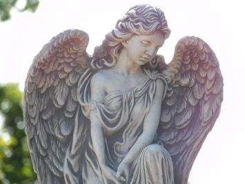 Angel with Wings on English Pedestal - 113 cm - Stone