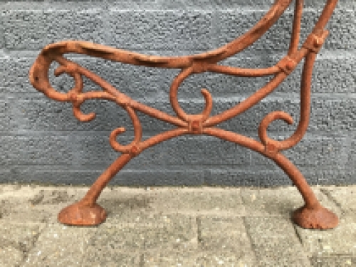 set of loose bench side parts, heavy cast iron supports