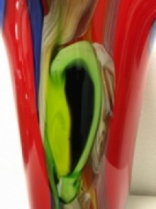 Handgefertigte Vase, glasgeblasen, schönes Design!