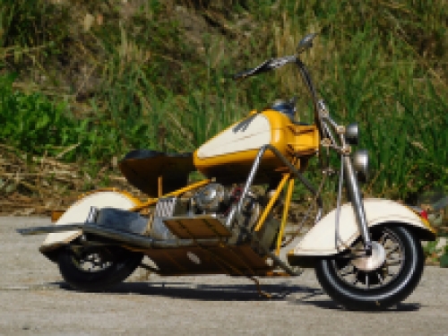 Handmade motorbike - metal - yellow