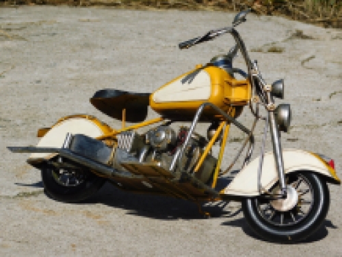 Handmade motorbike - metal - yellow