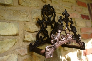  Water hose holder, metal holder, weather resistant cast iron brown