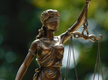 Justitia-Statue – Bronzeoptik – 35 cm – Polystone