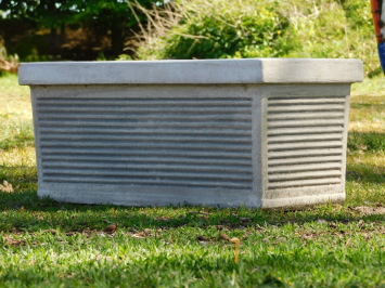 Klassieke Bloembak met Lijnreliëf - 73 cm - Steen