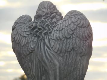 Statue Engel mit Flügeln - detailliert - Stein
