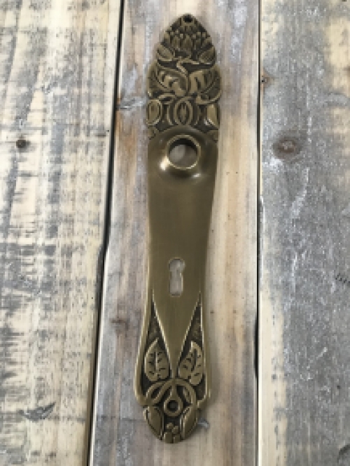 1 lange plaat - deurschild - in gepatineerd messing, voor binnendeuren, BB 72