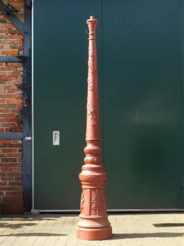 Elegante Laterne – 240 cm – Gusseisen