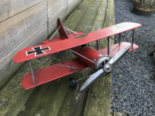 Metalen schaalmodel van een vliegtuig uit de WW2, een Luftwaffe schaalmodel