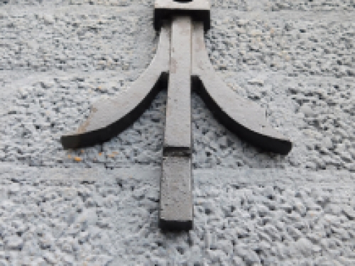 Wall/beam anchor with screw holes, cast iron, beautiful beautiful anchor!!!
