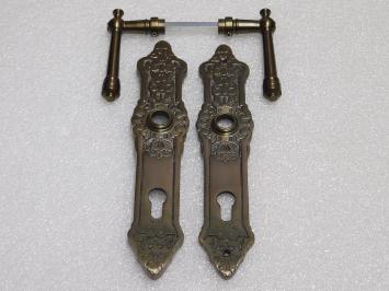 Set Deurbeslag Montel – Klinken + Deurplaten PZ 92 – Donker Gepatineerd Messing